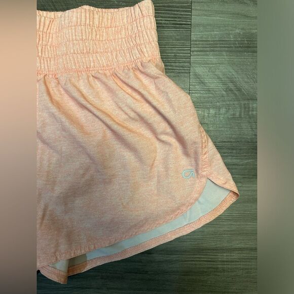 GAP Fit Runaround Short Mid Rise Lined Wicking Orange size XS - Picture 2 of 6